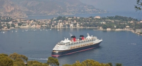 Disney Cruise Line fait escale à Villefranche sur Mer lors de ses croisières méditerranéennes