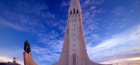 Hallgrimskirkja – de fausses colonnes basaltiques forment une église naturelle à Reykjavik
