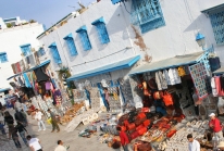 Sidi Bou Saïd – le “petit paradis blanc et bleu”du nord tunisien