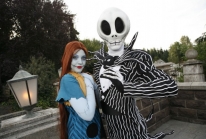 Jack et Sally de Tim Burton en os et en os à Disneyland Paris !