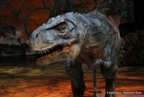 La Marche des Dinosaures fait revivre les géants du passé à Bercy