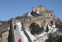 La Grande Muraille de Chine sous la neige au nord de Pékin