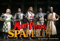 Spamalot, la comédie musicale des Monty Pythons à Paris au Théâtre Comédia