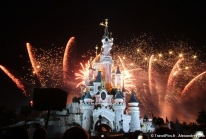 Disneyland Paris célèbre le 14 Juillet en feux d’artifices tricolore