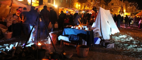 Marché Médiéval de Noël à Provins – Rois Mages et troubadours animent banquet et bal d’époque